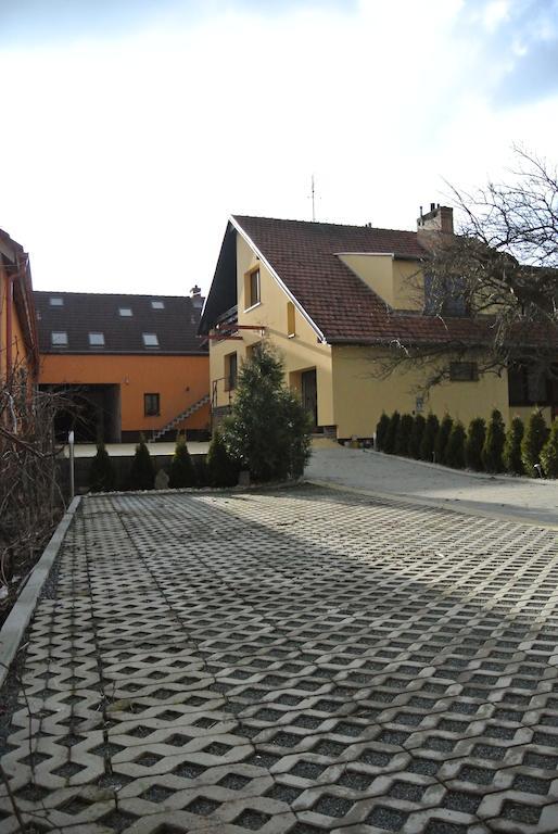 Penzion U Reky Vojkovice  Экстерьер фото
